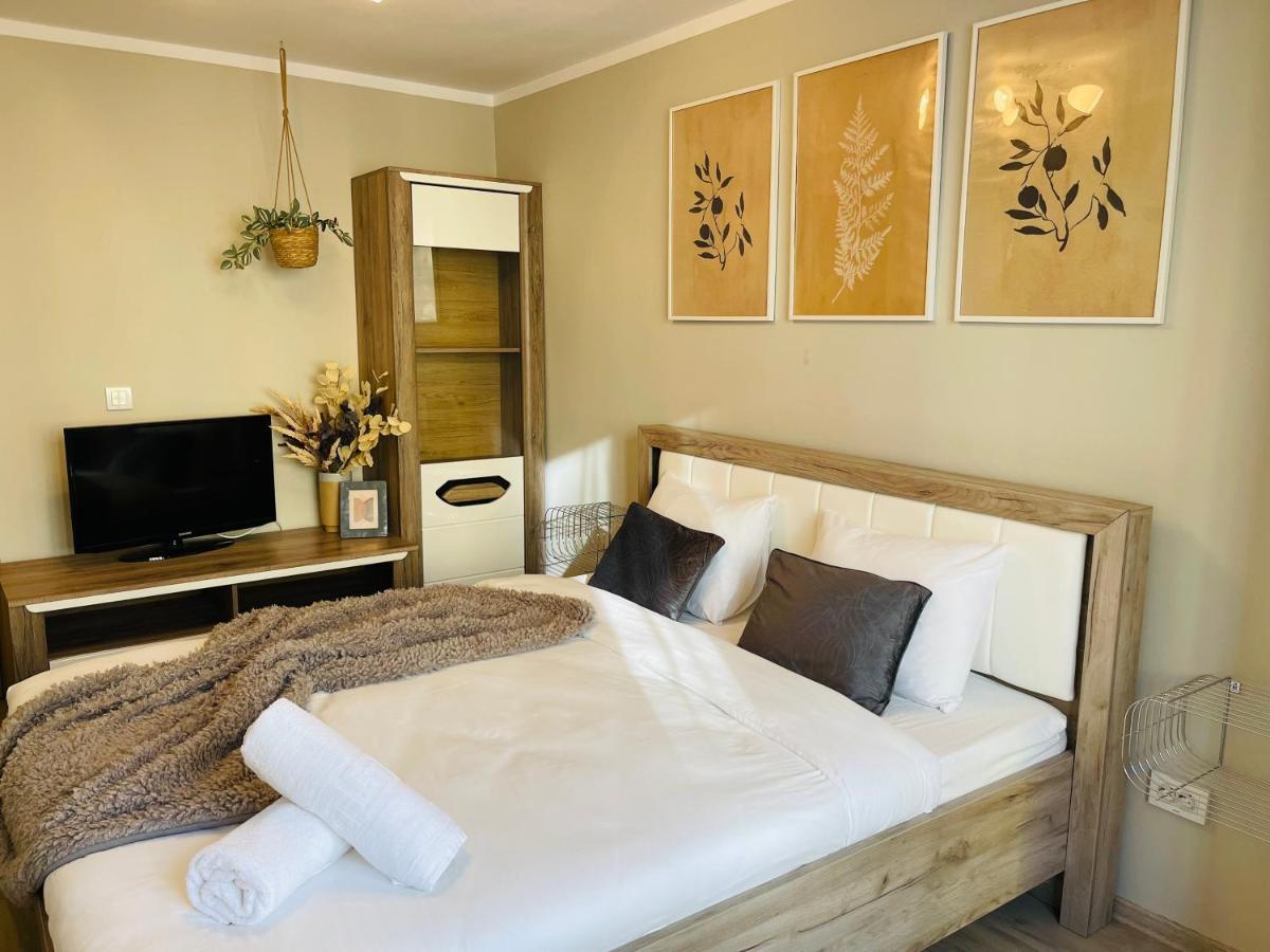 Hygge Place To Stay - Self Check In Nonstop 24H-Wifi Resita Exterior foto